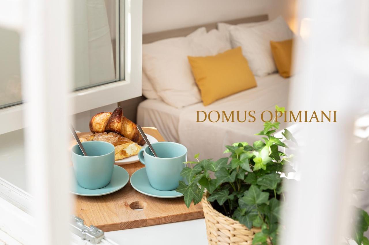 Апартаменти Domus Opimiani Рим Екстер'єр фото